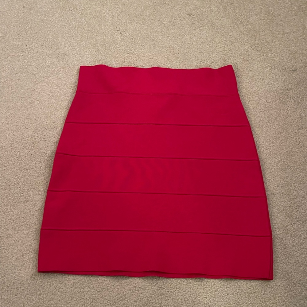 BCBGmaxazria women’s bandaged red skirt